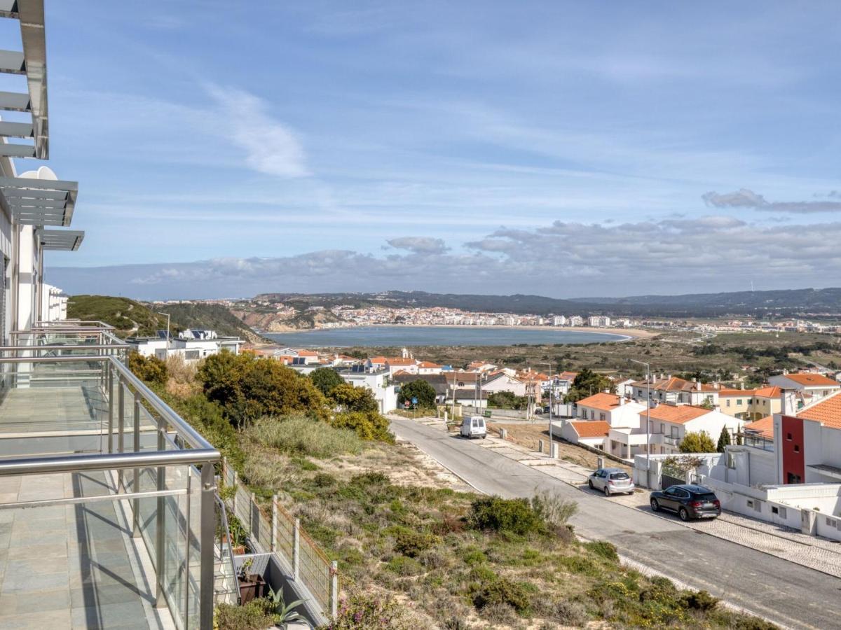 Modern Holiday Home In Salir Do Porto With Swimming Pool Salir de Porto Luaran gambar