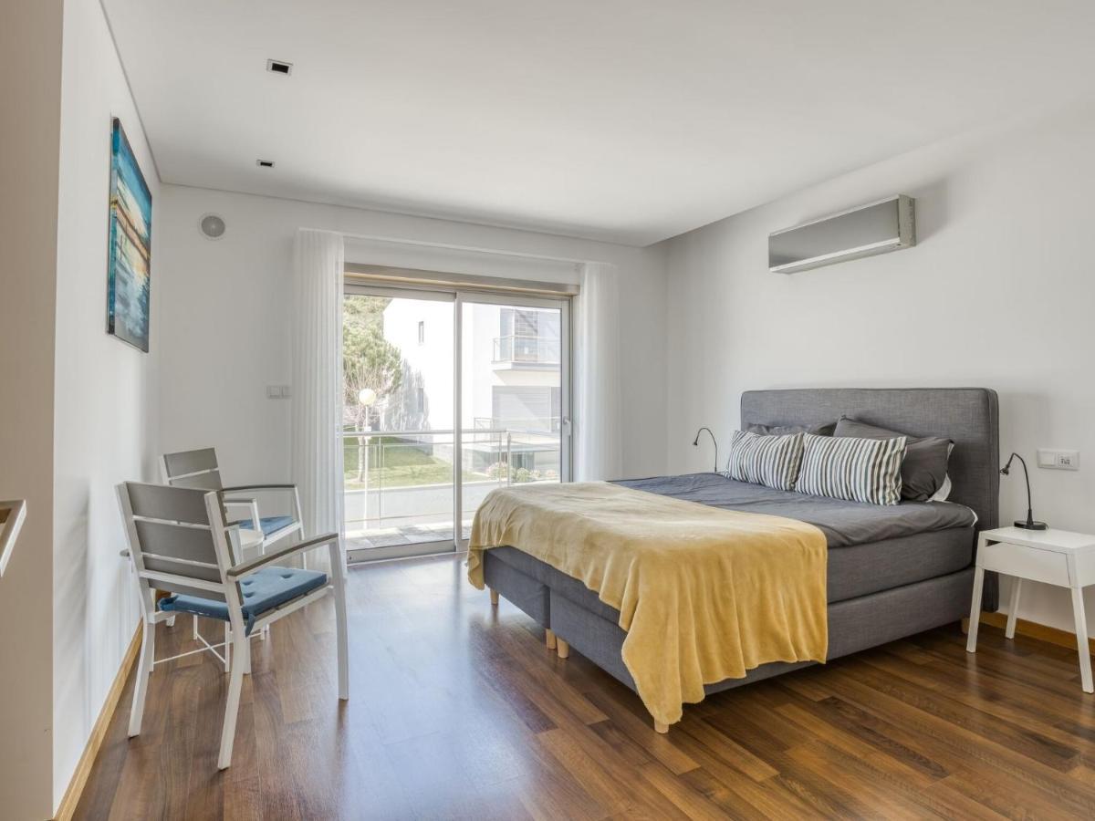Modern Holiday Home In Salir Do Porto With Swimming Pool Salir de Porto Luaran gambar